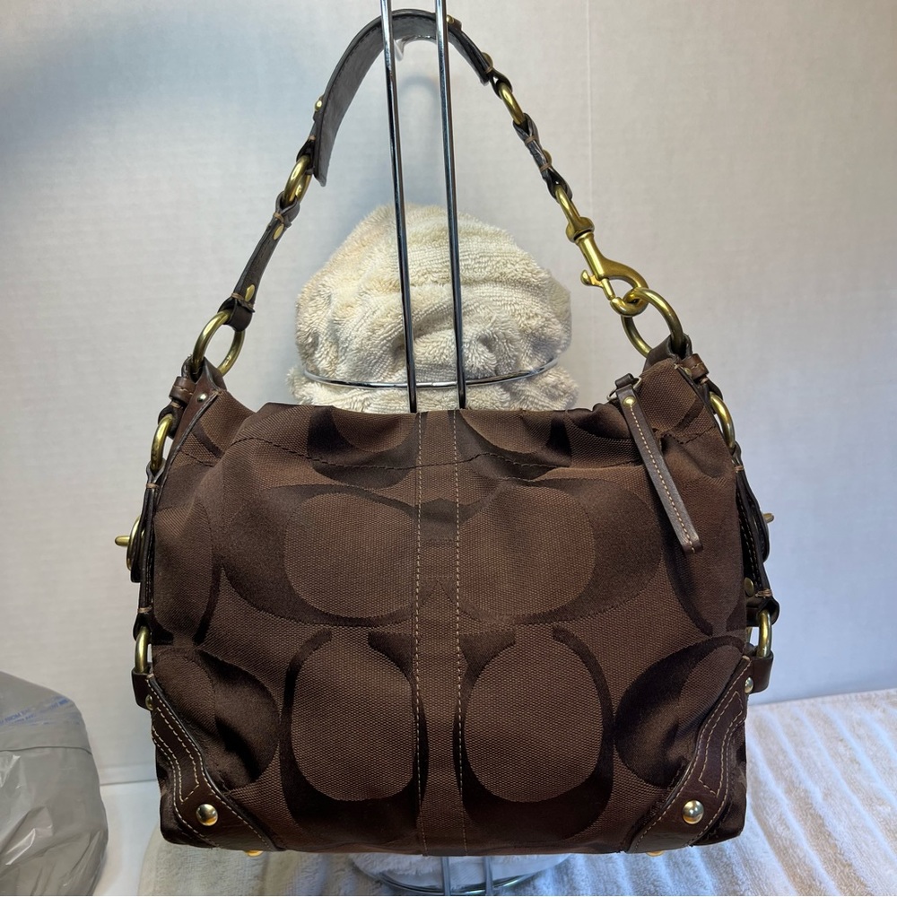 Y2K Vintage Coach Dark Chocolate Shoulder Bag!